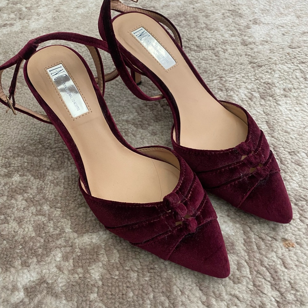 Gorgeous heels ankle wrap